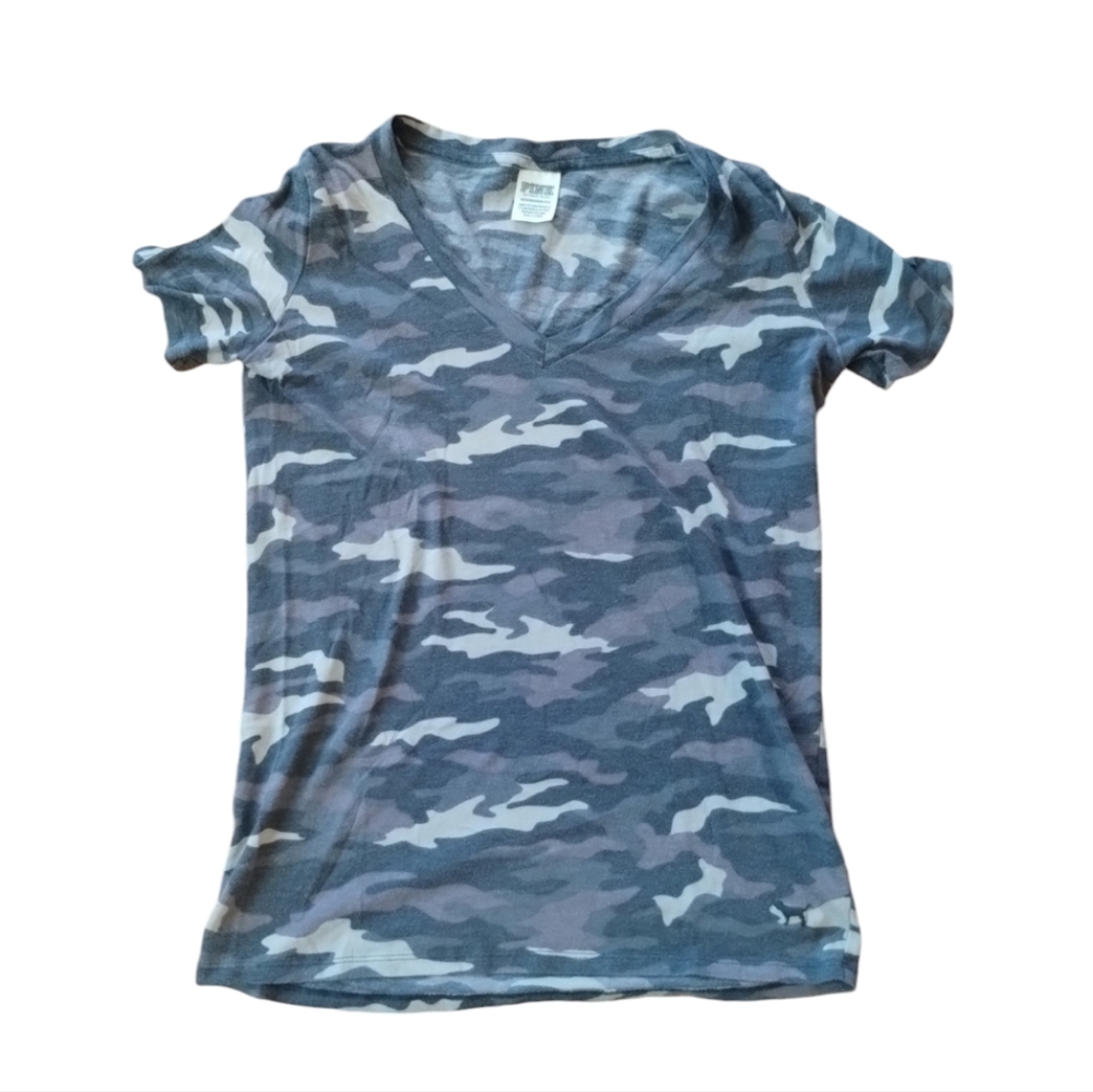 Pink Victorias Secret V-Neck Camo short sleeve T-shirt